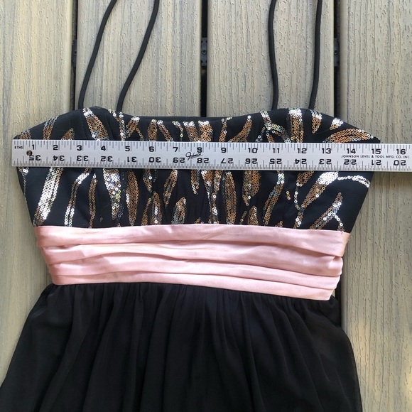 City Triangles Gorgeous Black Dress with Pink Sequin & Tie Accent Size M - Picture 4 of 8